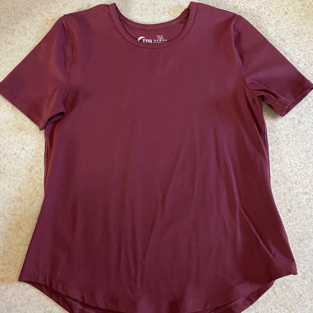 *BRAND NEW WOT* Zyia Active t-shirt